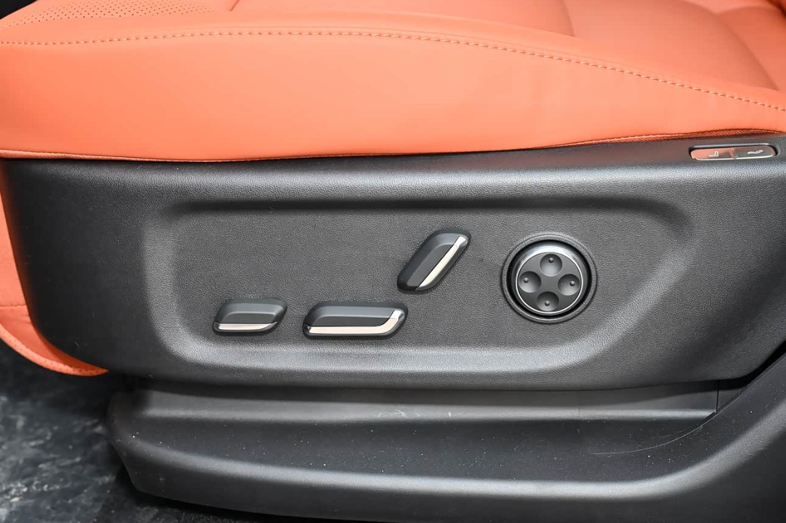  M6