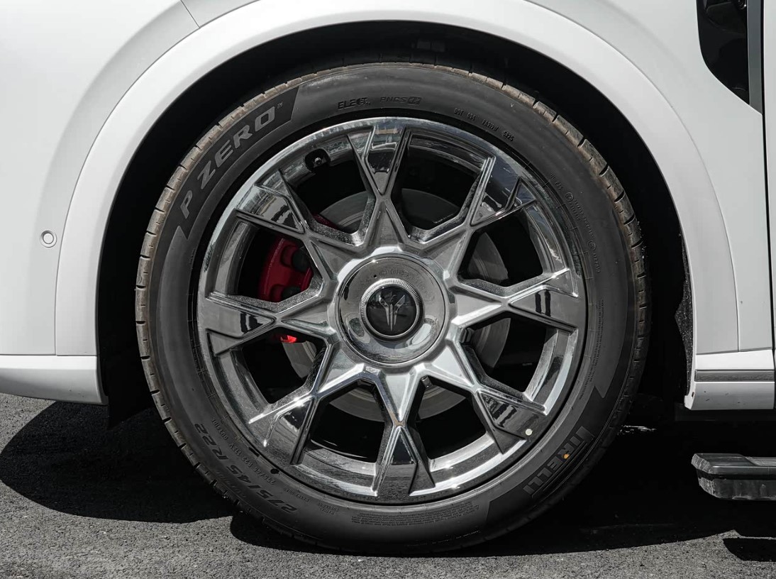  Taishan X8