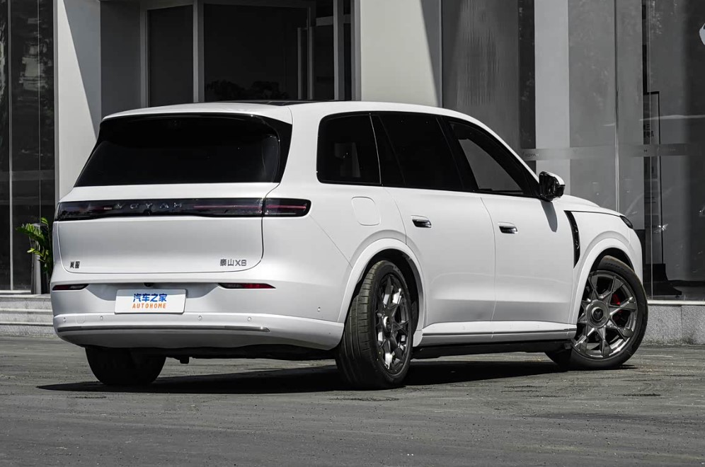  Taishan X8